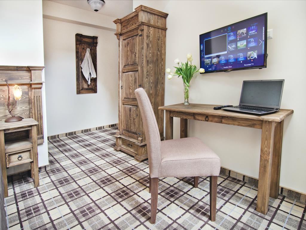 Five Stars Bed&Breakfast Wroclaw Bilik gambar