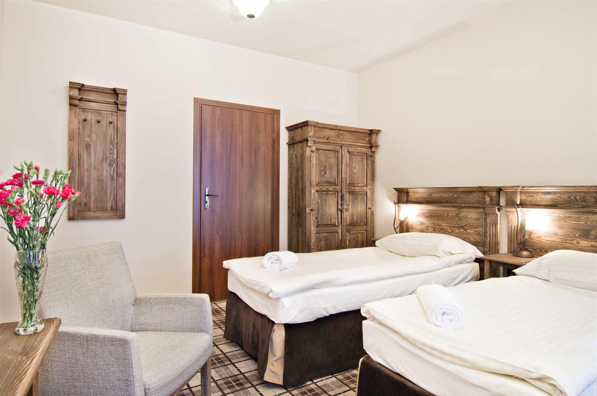 Five Stars Bed&Breakfast Wroclaw Luaran gambar